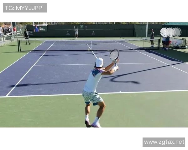 网球运动员的奋斗历程与突破：从草根到世界顶尖的成长故事