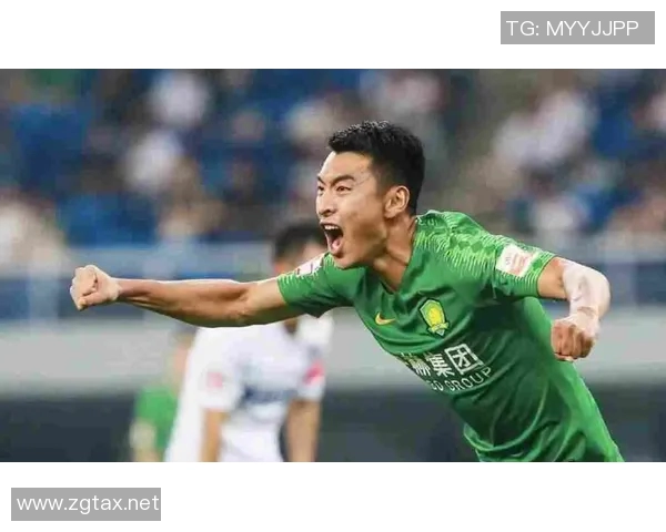 中国男足球明星马龙的成长之路与辉煌成就解析